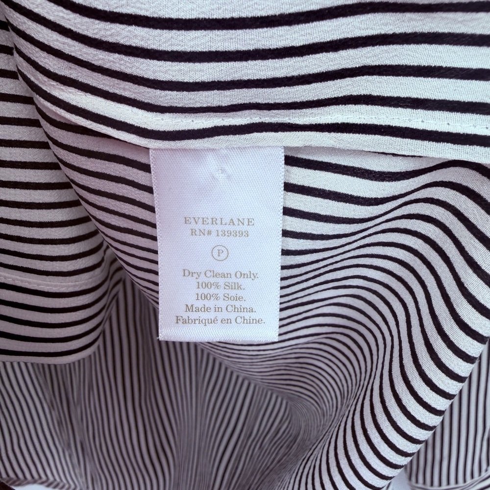 Everlane Black & White Striped Silk Button Front Blouse Size 10 - Picture 4 of 5